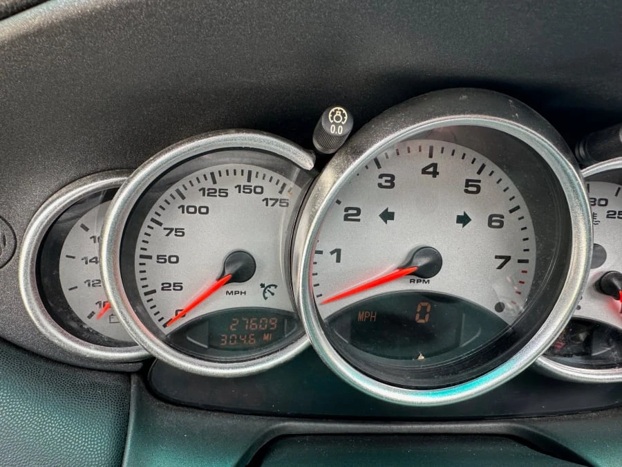 1999 Porsche 996 Carrera - Image 15 of 20