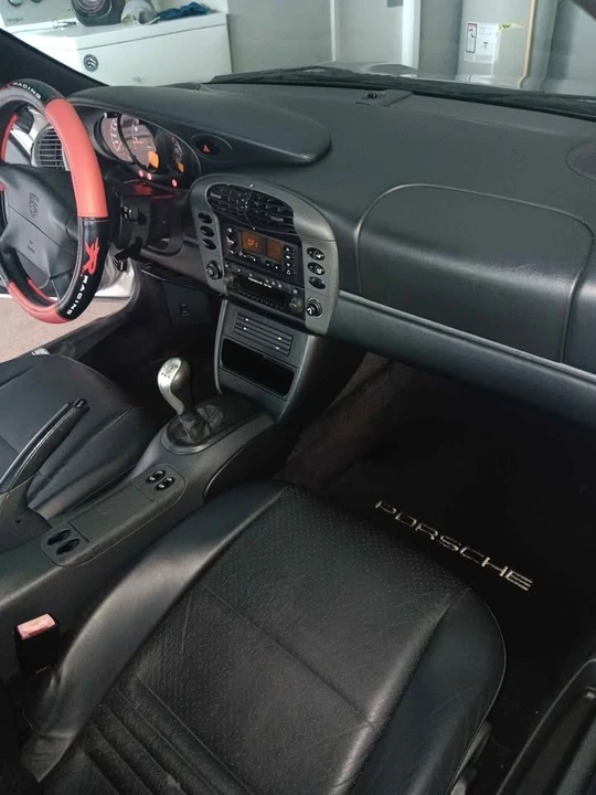 1999 Porsche 996 Carrera - Image 16 of 20