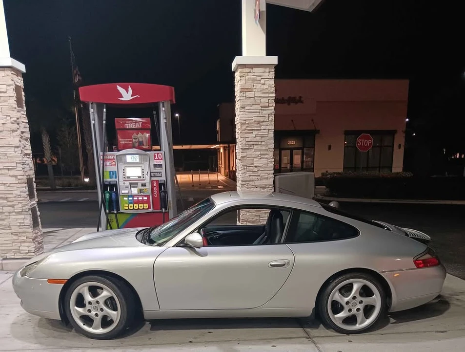 1999 Porsche 996 Carrera - Image 10 of 20