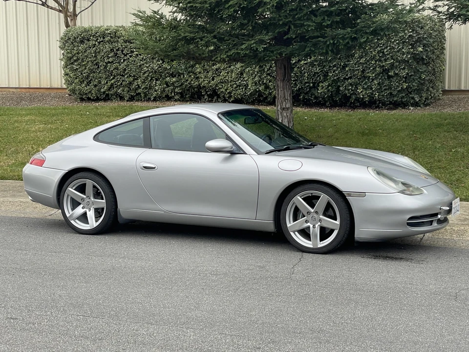 1999 Porsche 996 Carrera - Image 8 of 31