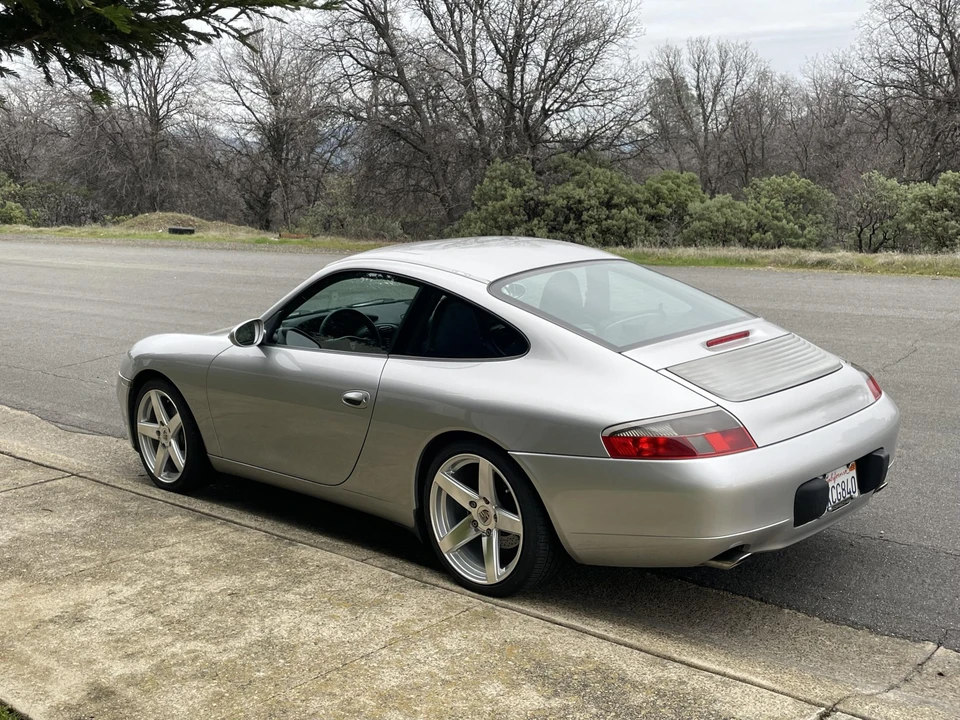 1999 Porsche 996 Carrera - Image 13 of 31
