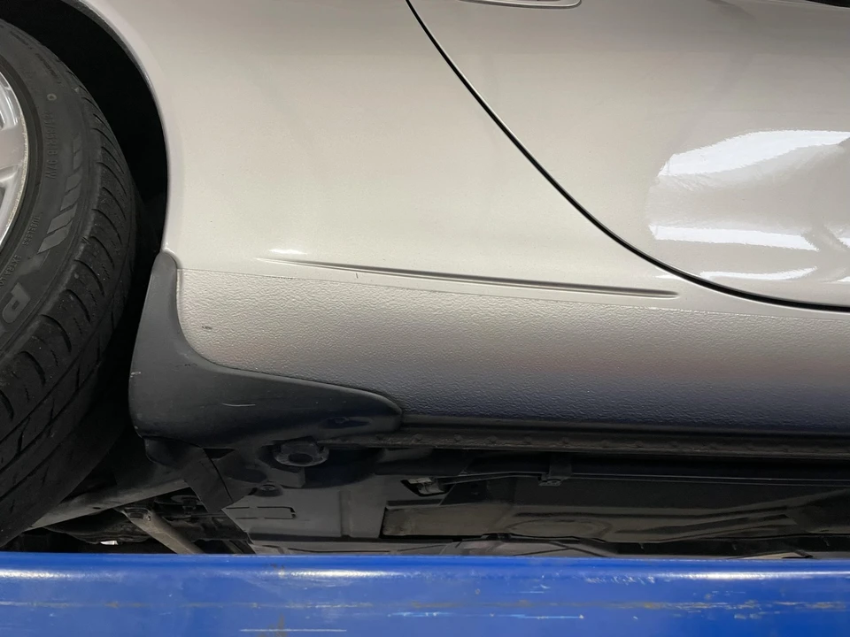 1999 Porsche 996 Carrera - Image 27 of 31