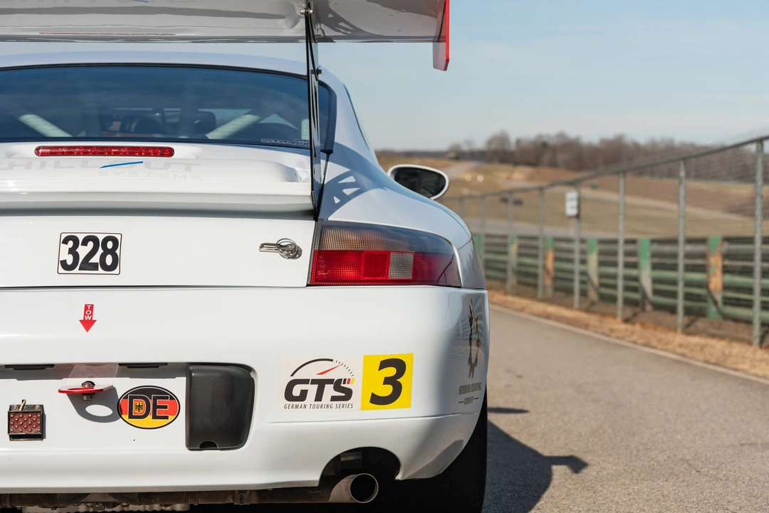 1999 Porsche 996 Carrera - Image 26 of 31