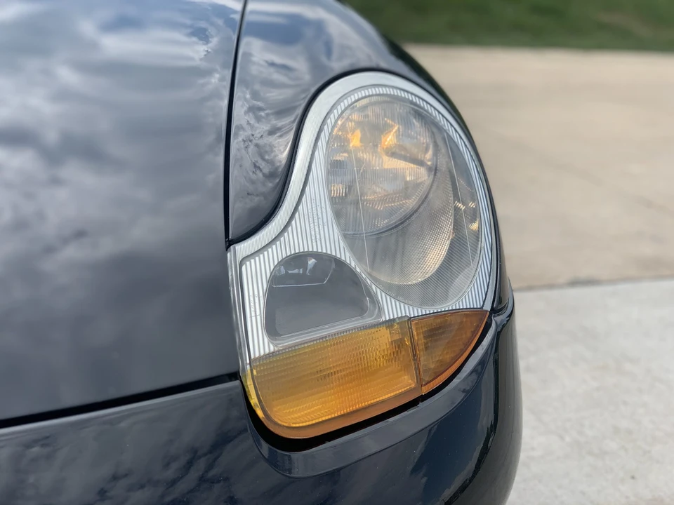 1999 Porsche 996 Carrera - Image 24 of 31