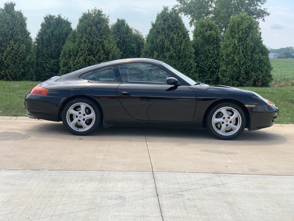 1999 Porsche 996 Carrera - Image 13 of 31