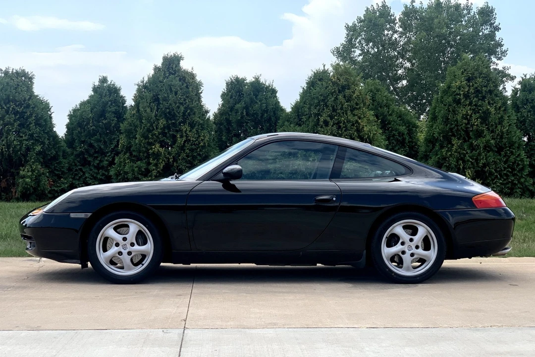 1999 Porsche 996 Carrera - Image 6 of 31