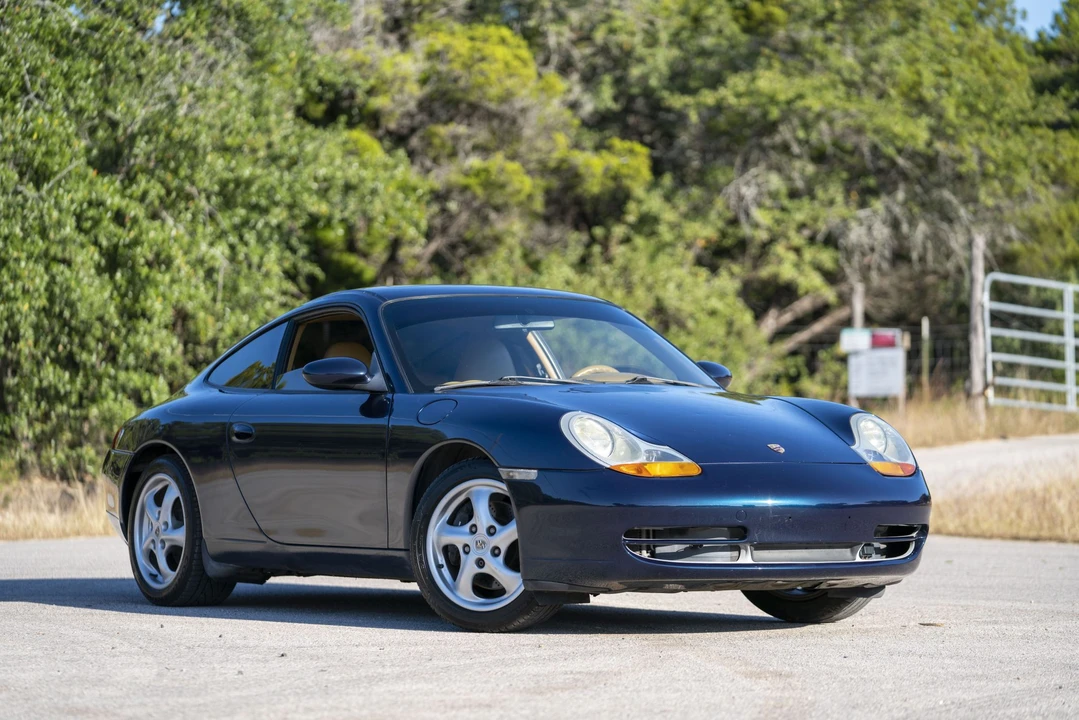 1999 Porsche 996 Carrera - Image 10 of 31