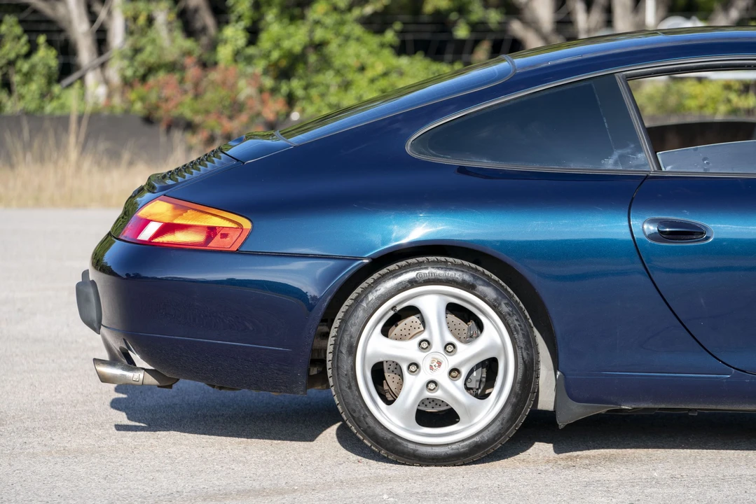 1999 Porsche 996 Carrera - Image 25 of 31