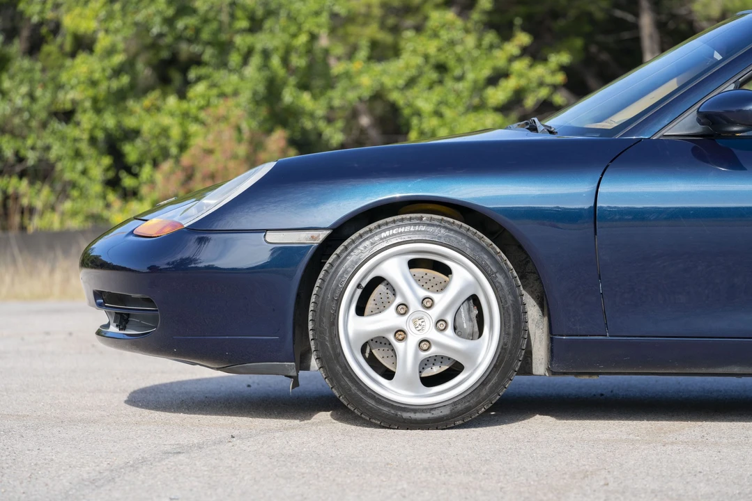 1999 Porsche 996 Carrera - Image 22 of 31