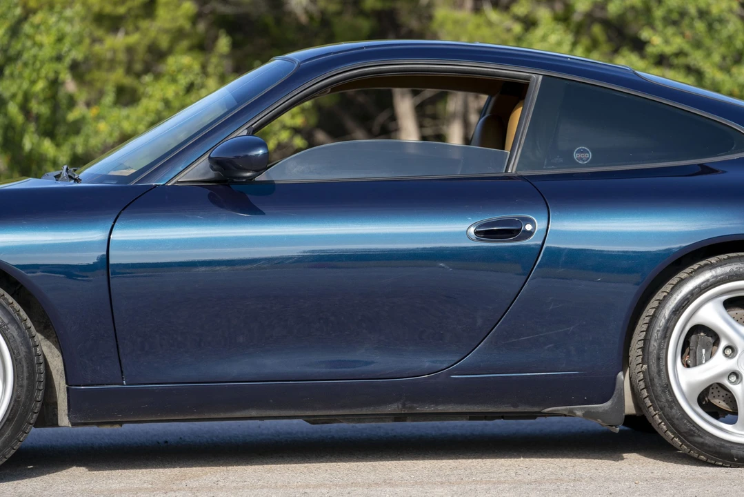 1999 Porsche 996 Carrera - Image 23 of 31