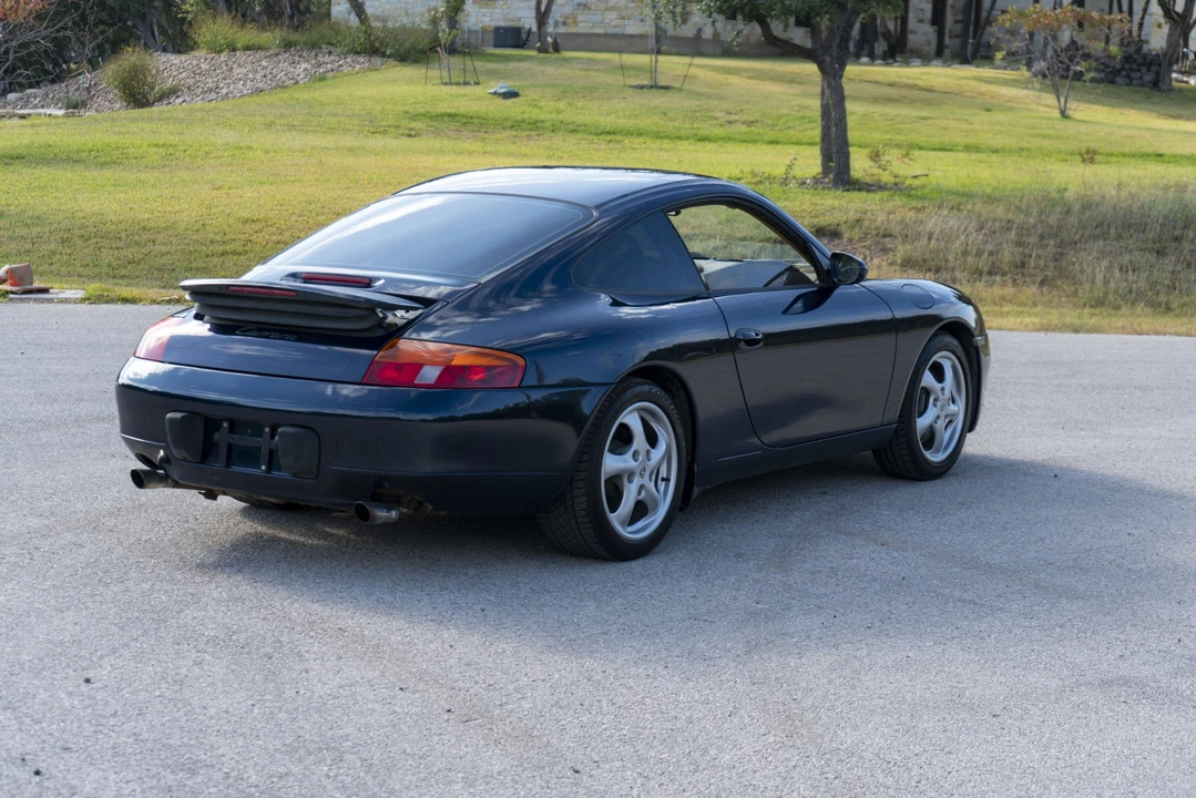 1999 Porsche 996 Carrera - Image 15 of 31