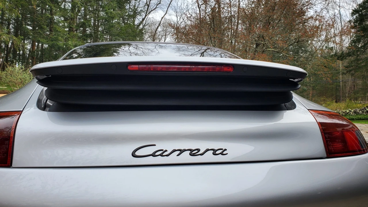 1999 Porsche 996 Carrera - Image 26 of 31