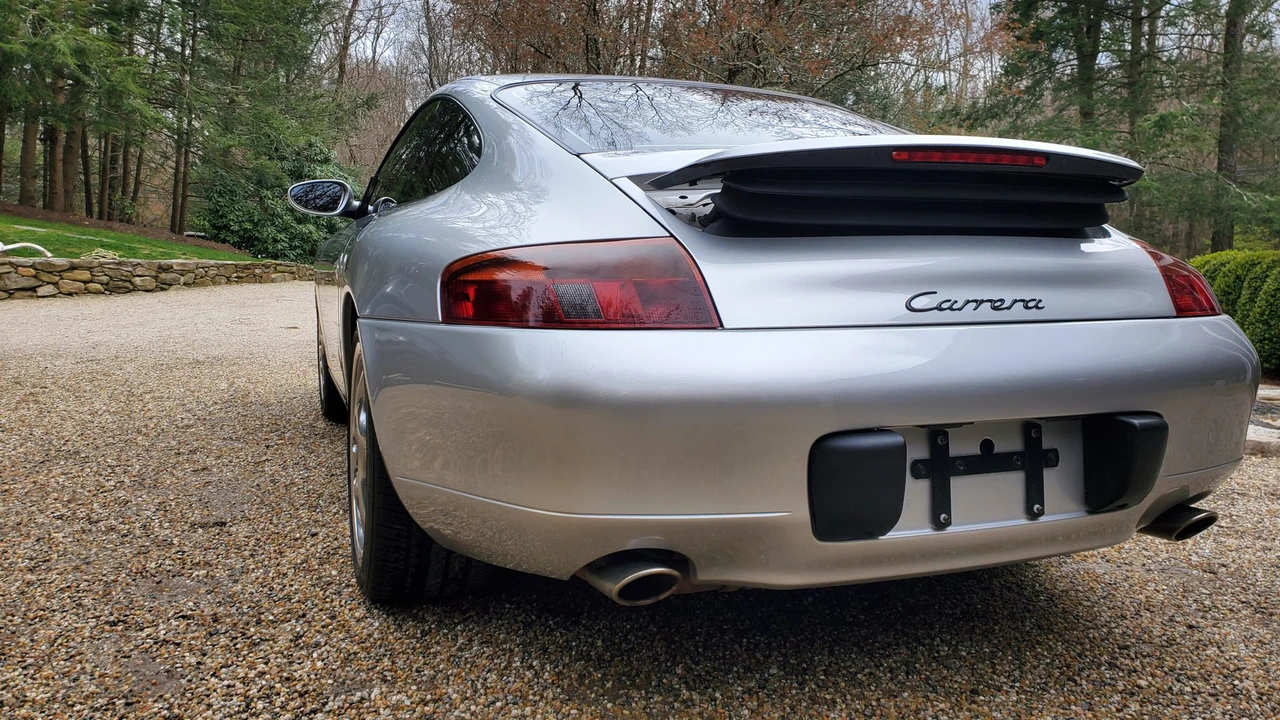 1999 Porsche 996 Carrera - Image 25 of 31