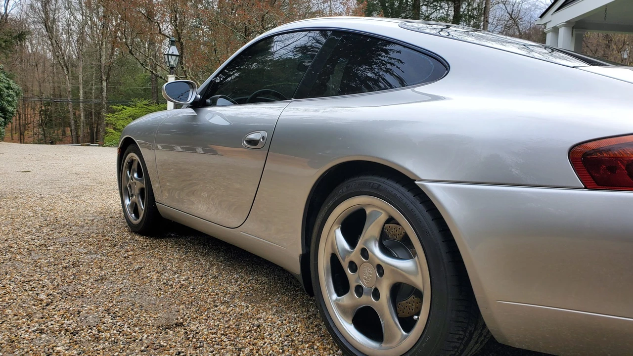 1999 Porsche 996 Carrera - Image 22 of 31