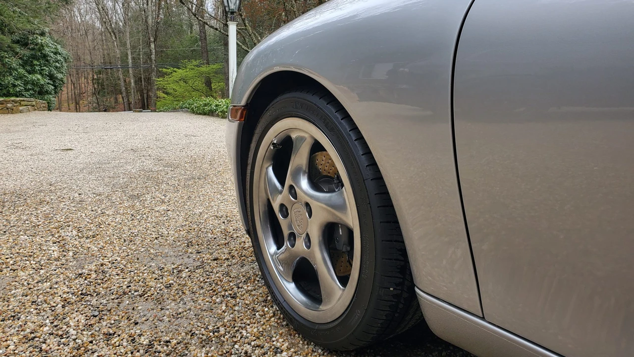 1999 Porsche 996 Carrera - Image 24 of 31
