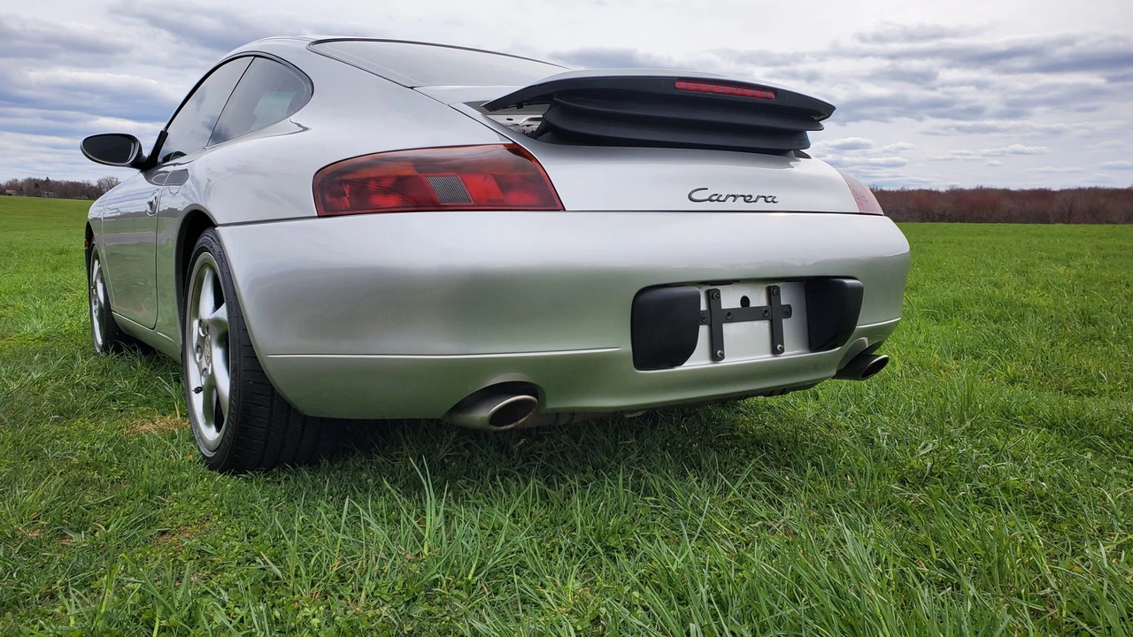 1999 Porsche 996 Carrera - Image 12 of 31