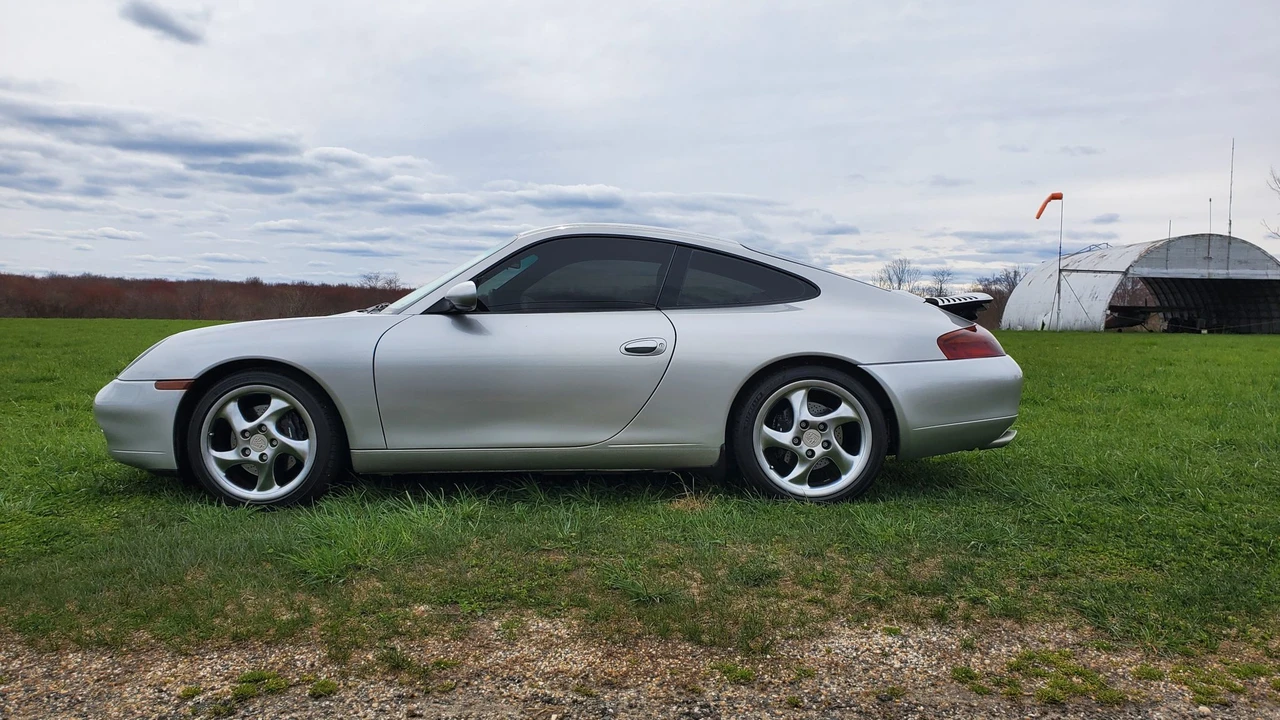 1999 Porsche 996 Carrera - Image 9 of 31