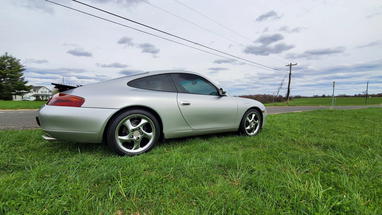 1999 Porsche 996 Carrera - Image 17 of 31