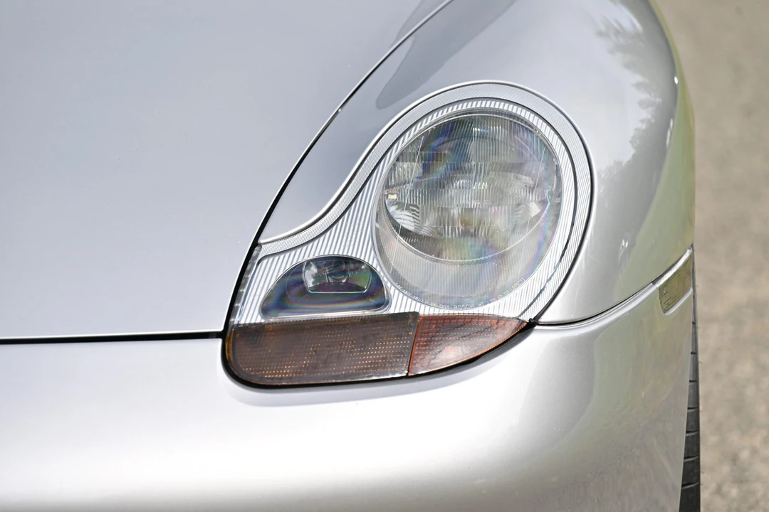 1999 Porsche 996 Carrera - Image 16 of 31