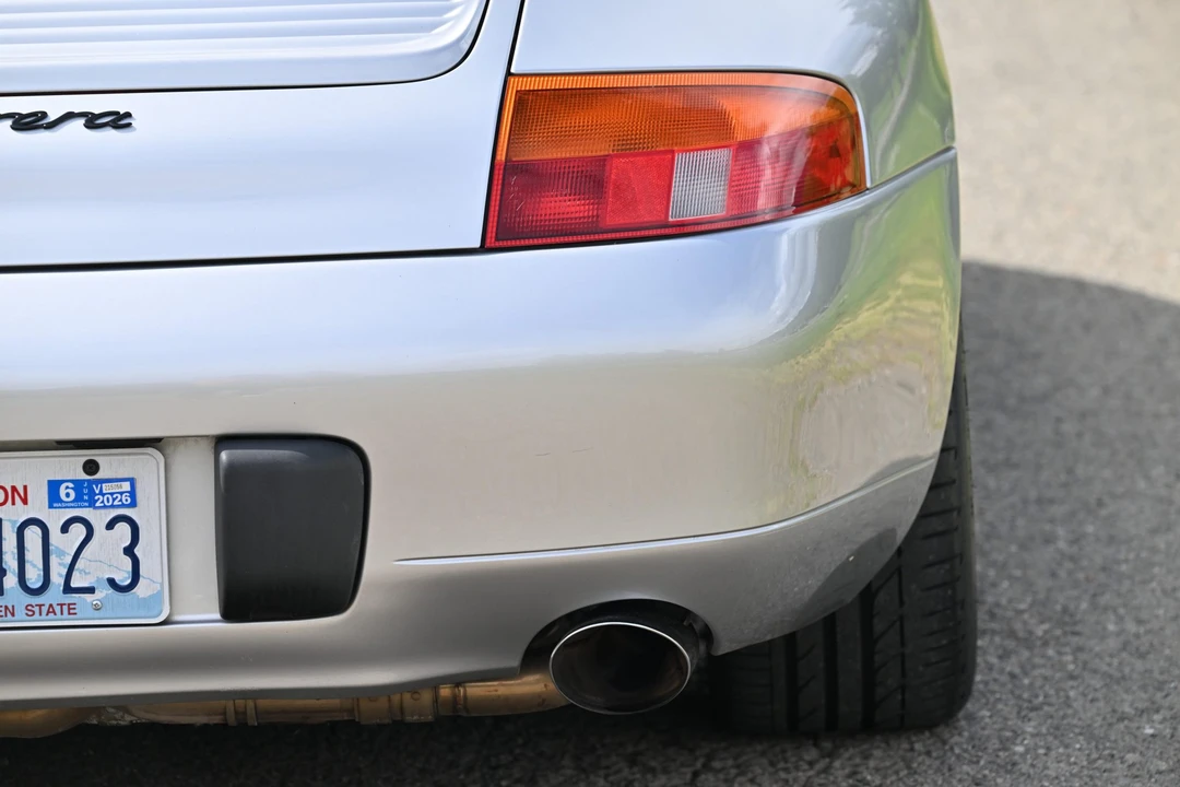 1999 Porsche 996 Carrera - Image 25 of 31