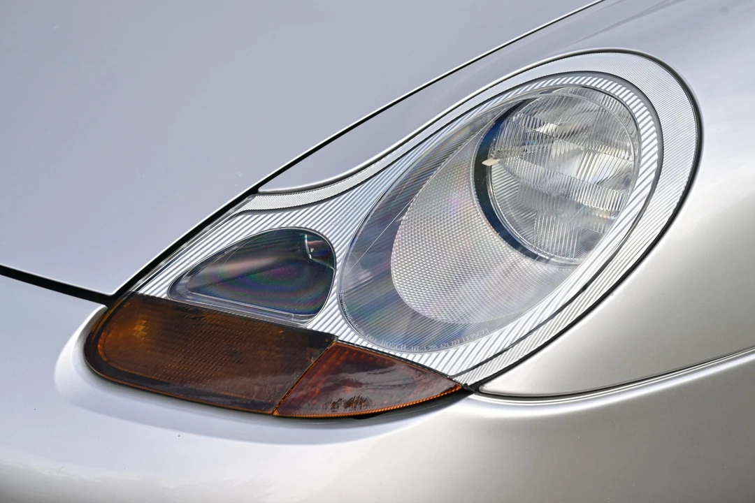 1999 Porsche 996 Carrera - Image 20 of 31