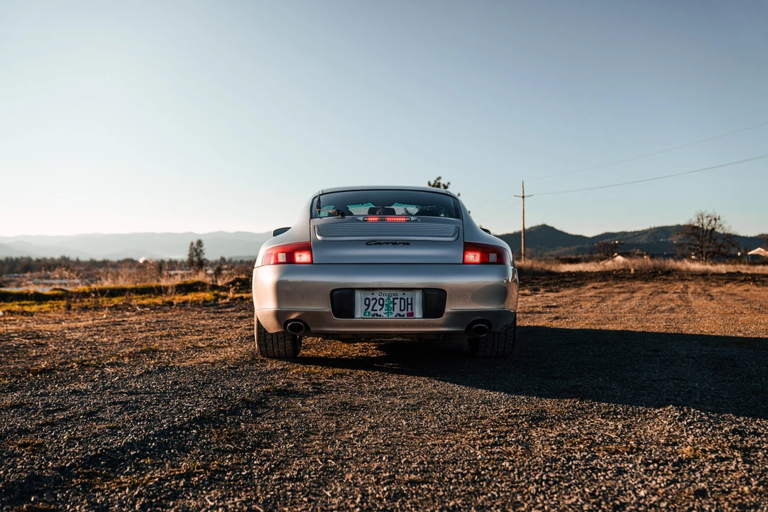 1999 Porsche 996 Carrera - Image 6 of 31