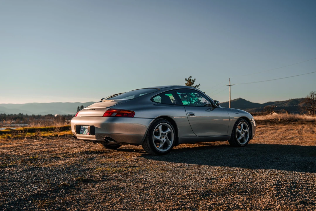 1999 Porsche 996 Carrera - Image 8 of 31
