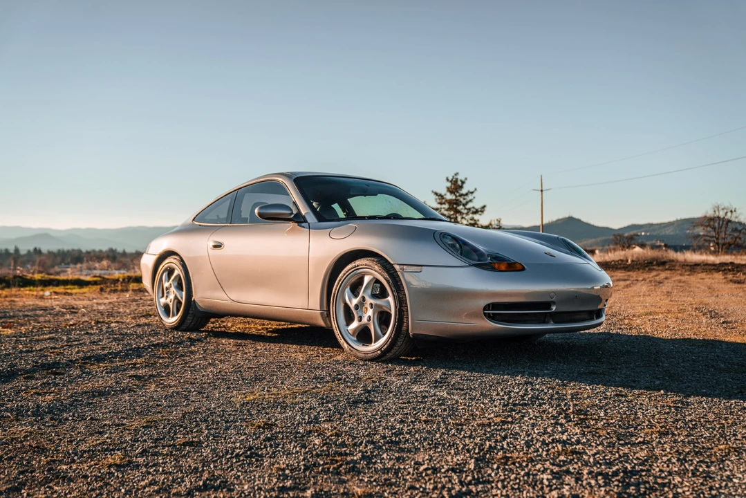 1999 Porsche 996 Carrera - Image 10 of 31