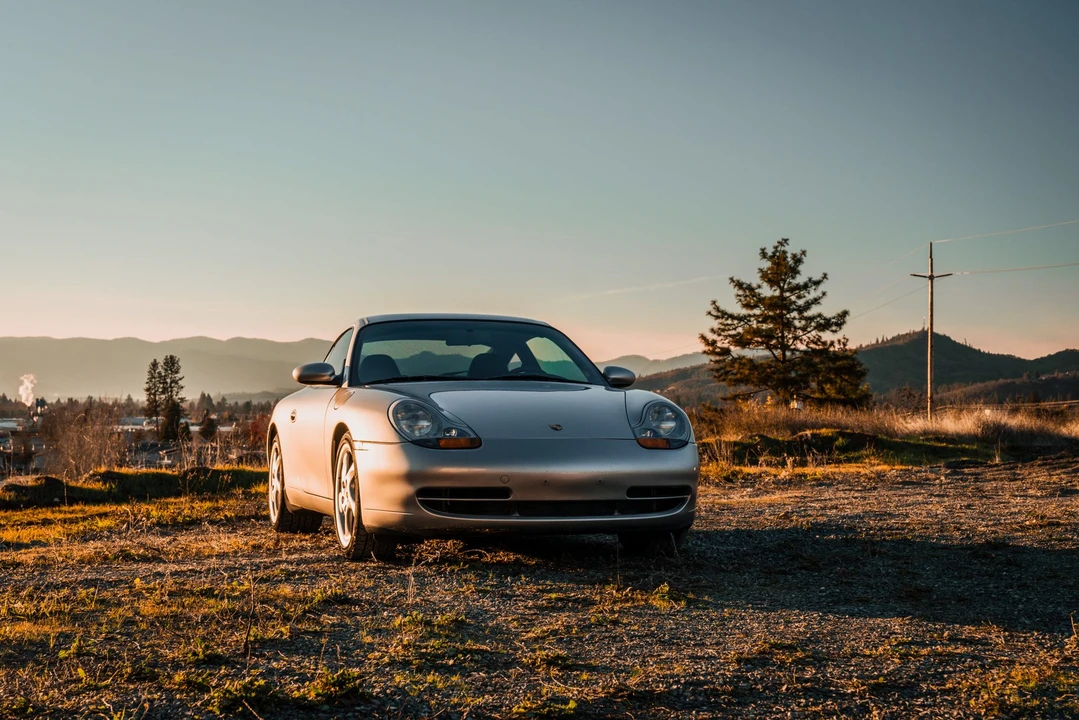 1999 Porsche 996 Carrera - Image 14 of 31