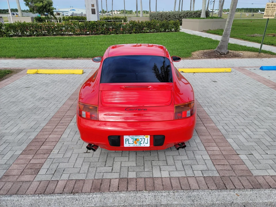 1999 Porsche 996 Carrera - Image 23 of 31