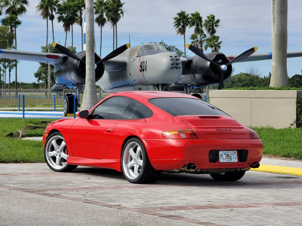 1999 Porsche 996 Carrera - Image 16 of 31
