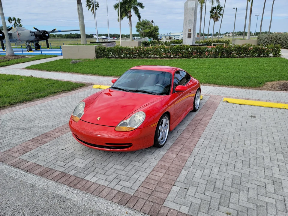 1999 Porsche 996 Carrera - Image 11 of 31