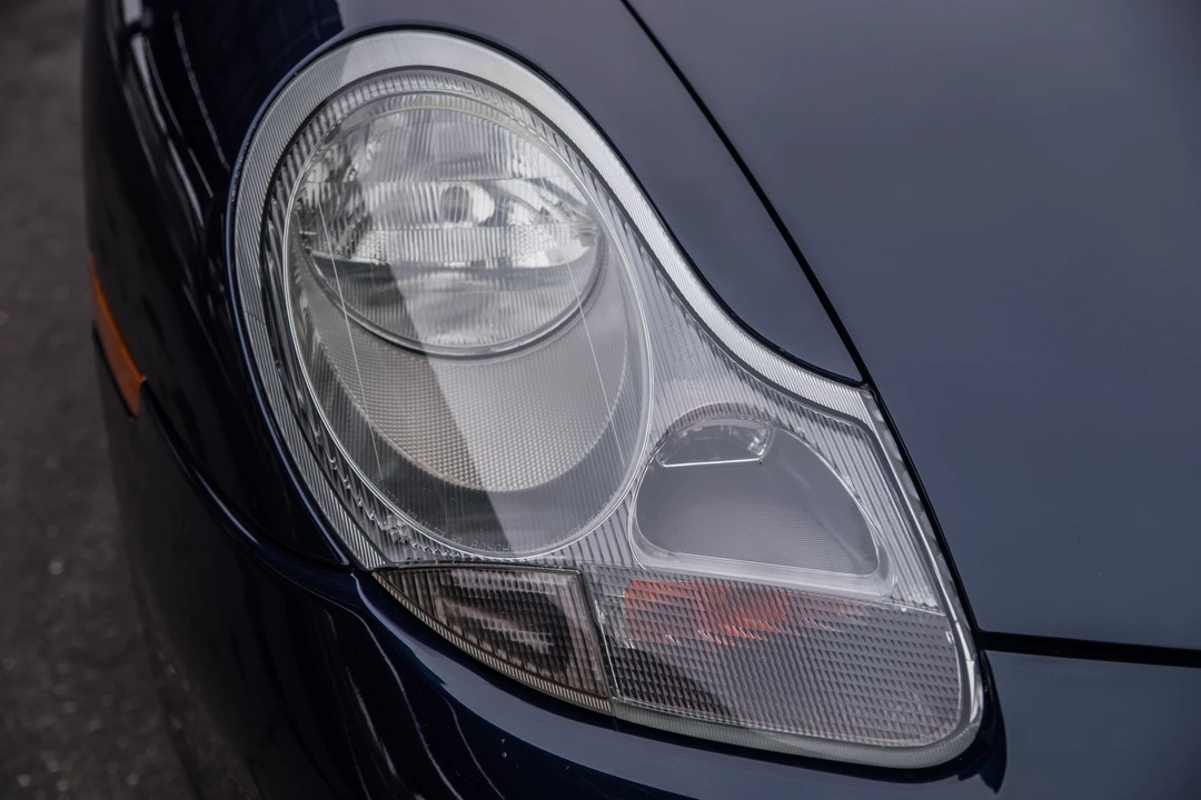 1999 Porsche 996 Carrera - Image 26 of 31