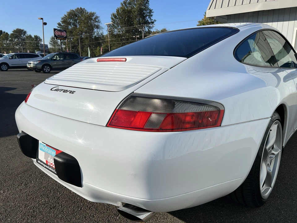 1999 Porsche 996 Carrera - Image 20 of 31