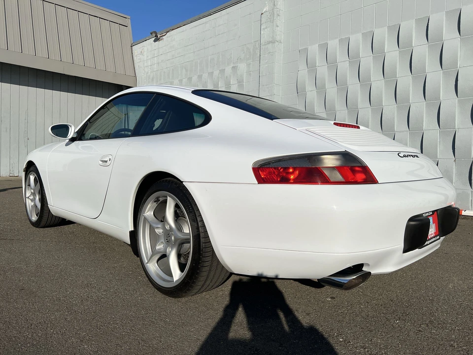 1999 Porsche 996 Carrera - Image 11 of 31