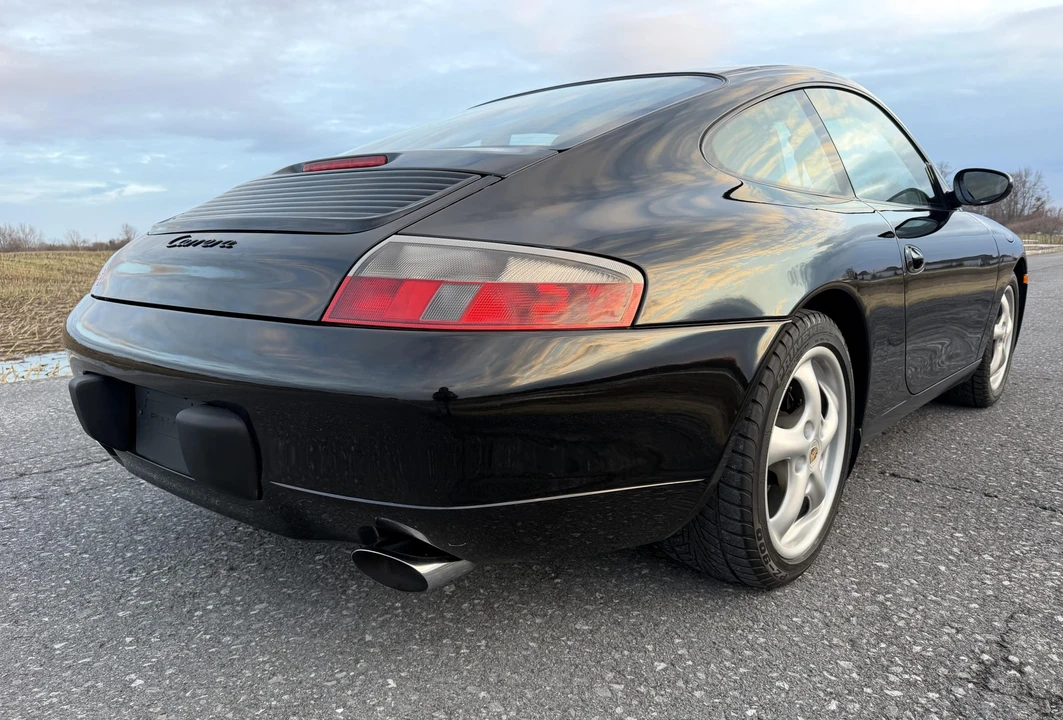 1999 Porsche 996 Carrera - Image 22 of 31