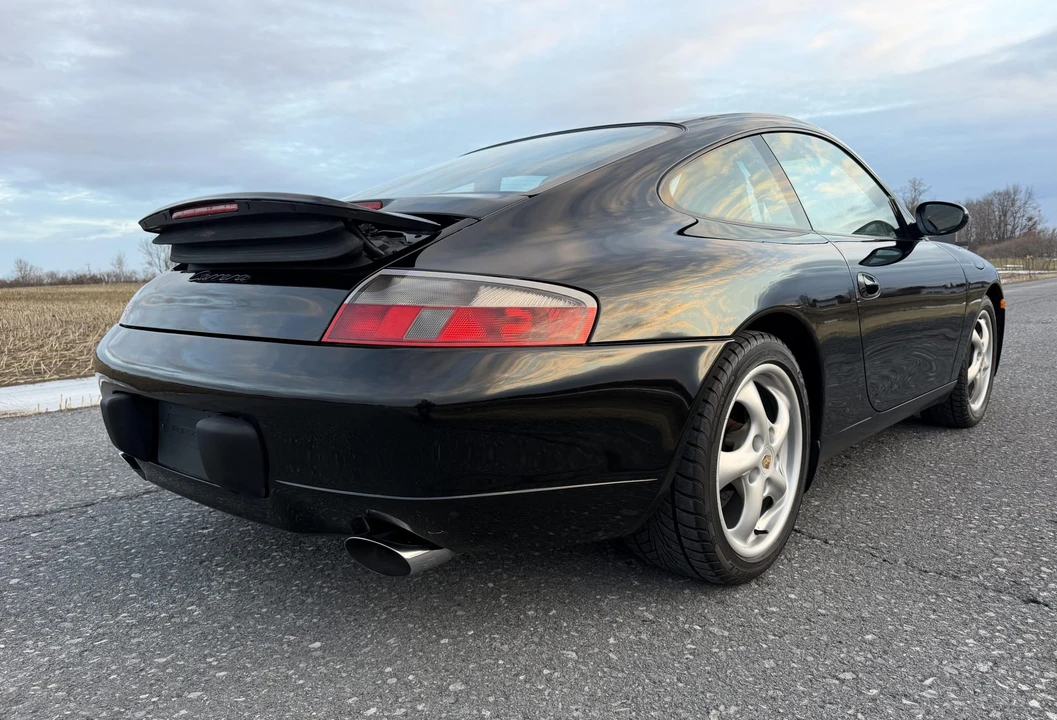 1999 Porsche 996 Carrera - Image 26 of 31
