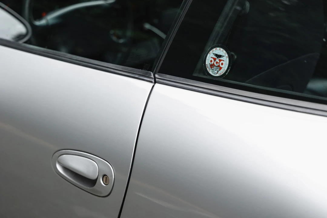 1999 Porsche 996 Carrera - Image 29 of 31