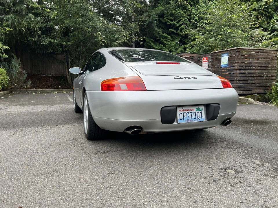 1999 Porsche 996 Carrera - Image 18 of 31