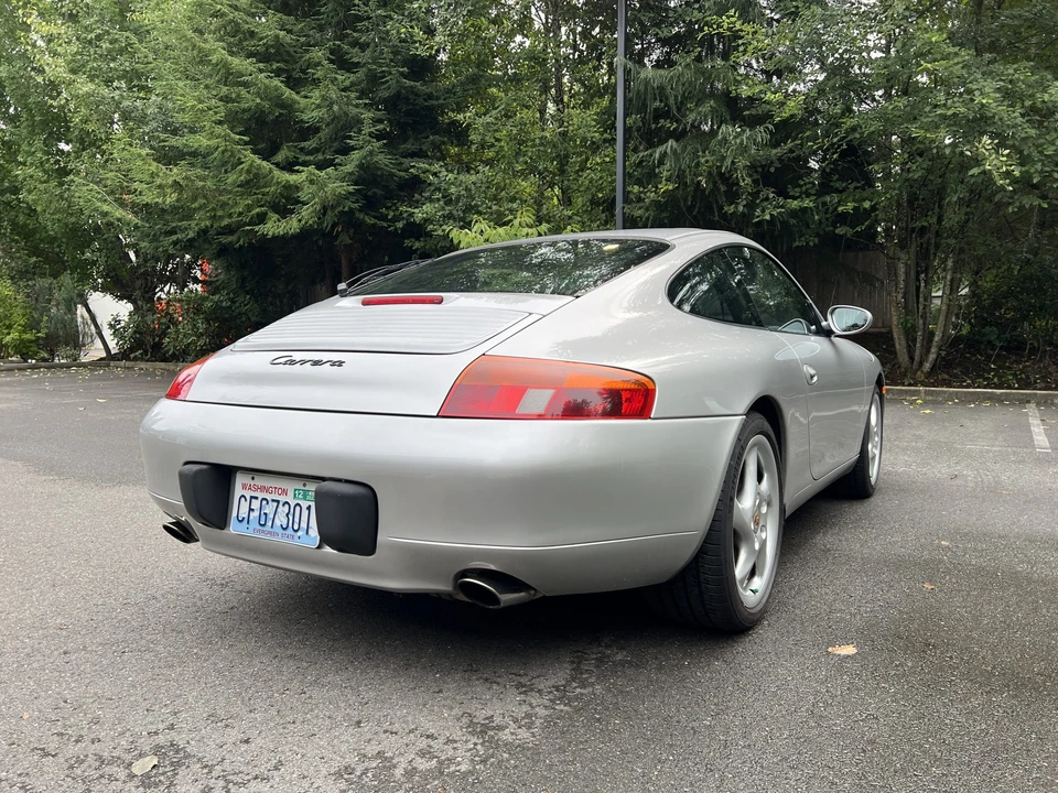 1999 Porsche 996 Carrera - Image 16 of 31