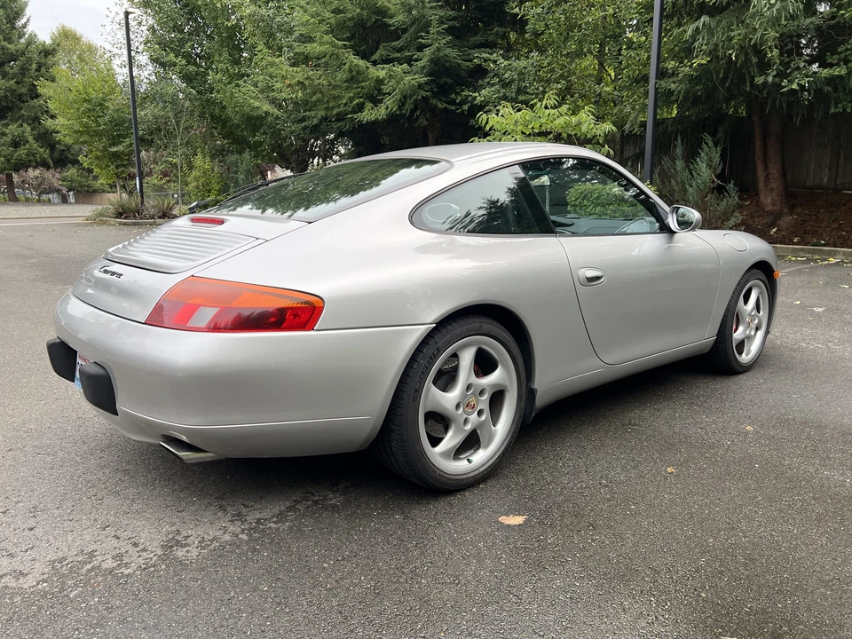 1999 Porsche 996 Carrera - Image 15 of 31
