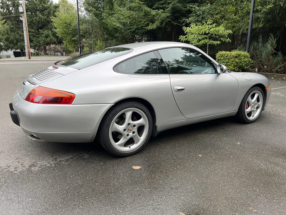 1999 Porsche 996 Carrera - Image 14 of 31