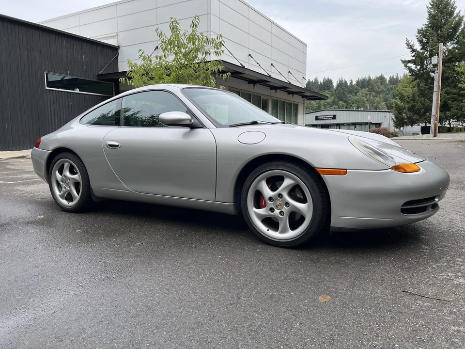 1999 Porsche 996 Carrera - Image 10 of 31