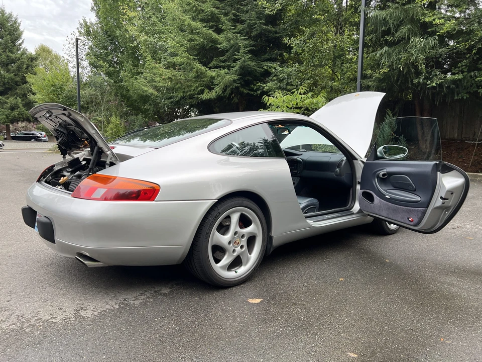 1999 Porsche 996 Carrera - Image 23 of 31