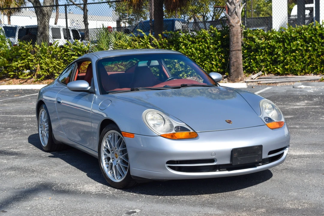1999 Porsche 996 Carrera - Image 10 of 31