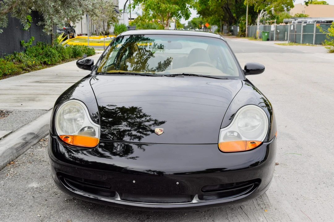 1999 Porsche 996 Carrera - Image 12 of 31