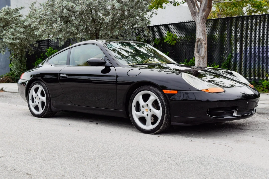 1999 Porsche 996 Carrera - Image 22 of 31