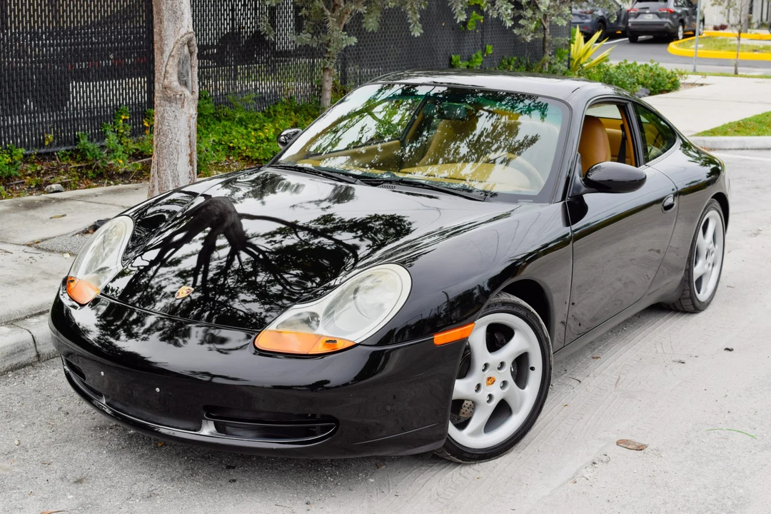 1999 Porsche 996 Carrera - Image 10 of 31