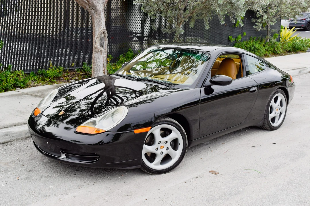 1999 Porsche 996 Carrera - Image 8 of 31