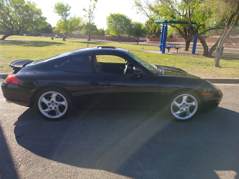 1999 Porsche 996 Carrera - Image 11 of 31